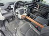 LAND ROVER Defender S