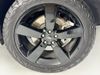 LAND ROVER Defender SE