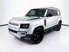 LAND ROVER Defender SE