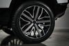 Land Rover Defender 3.0 D250 X-Dynamic S 110 5dr Auto