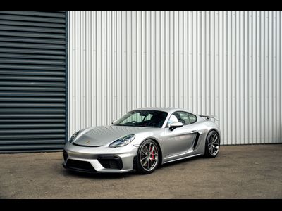 2022 Porsche Cayman 4.0 GT4 2dr...