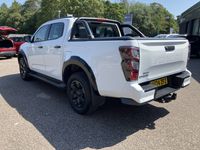 ISUZU D MAX 1.9 V CROSS DOUBLE CAB 4X4 AUTO WHEEL ARCH EXTENDERS. MOUNTAIN 2024...