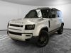 LAND ROVER Defender SE