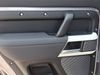 LAND ROVER Defender SE