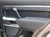 LAND ROVER Defender SE