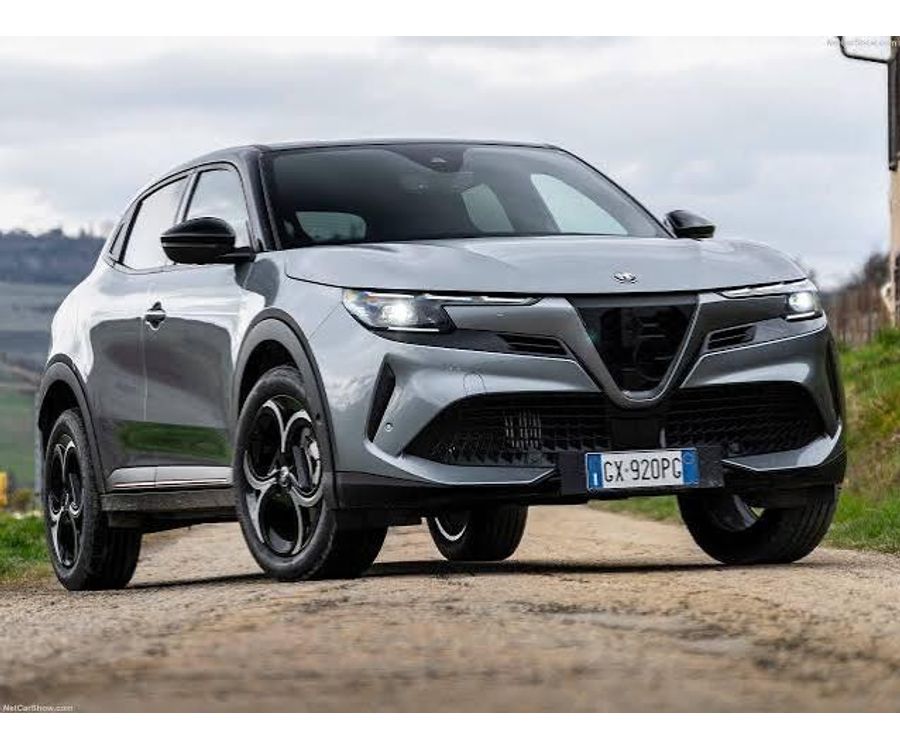 2026 ALFA ROMEO JUNIOR
