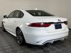 Jaguar XF XF P300 R-DYNAMIC SE AWD