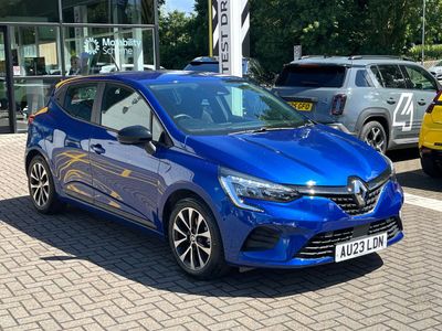 2023 RENAULT CLIO 1.6 E TECH FULL HYBRID 145 EVOLUTION 5DR AUTO 14,795 MILEAGE 7,038... photo