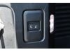 LAND ROVER Defender SE