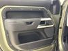 LAND ROVER Defender SE