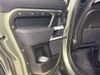 LAND ROVER Defender SE