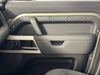 LAND ROVER Defender SE
