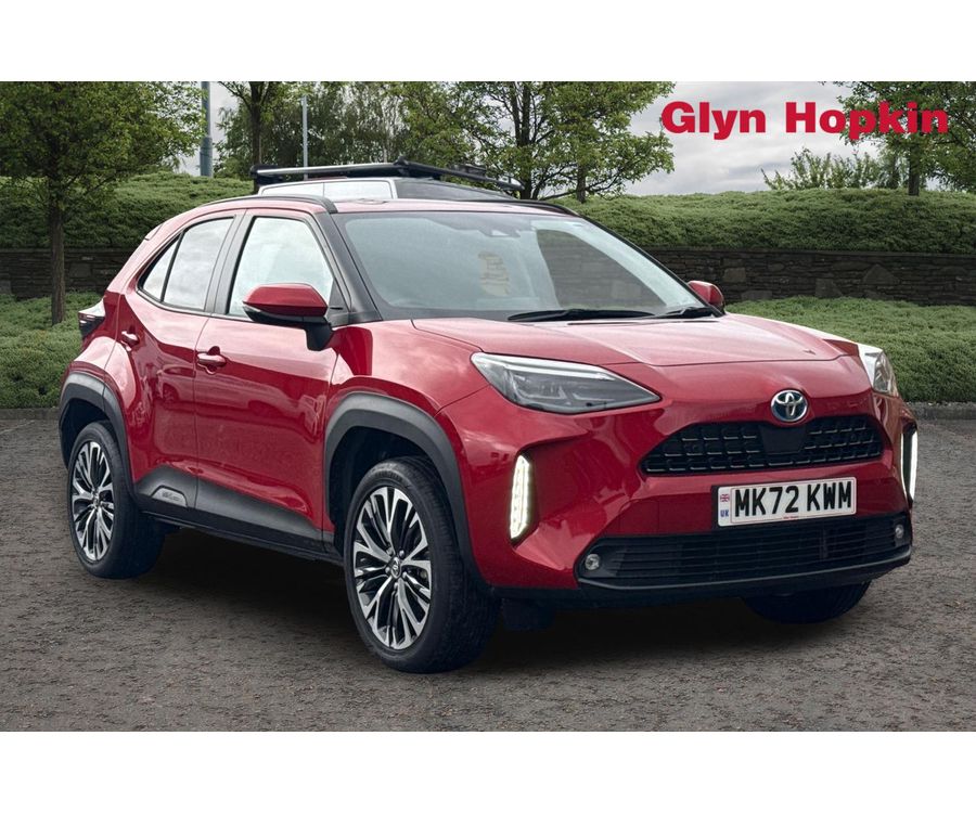 2022 TOYOTA YARIS CROSS