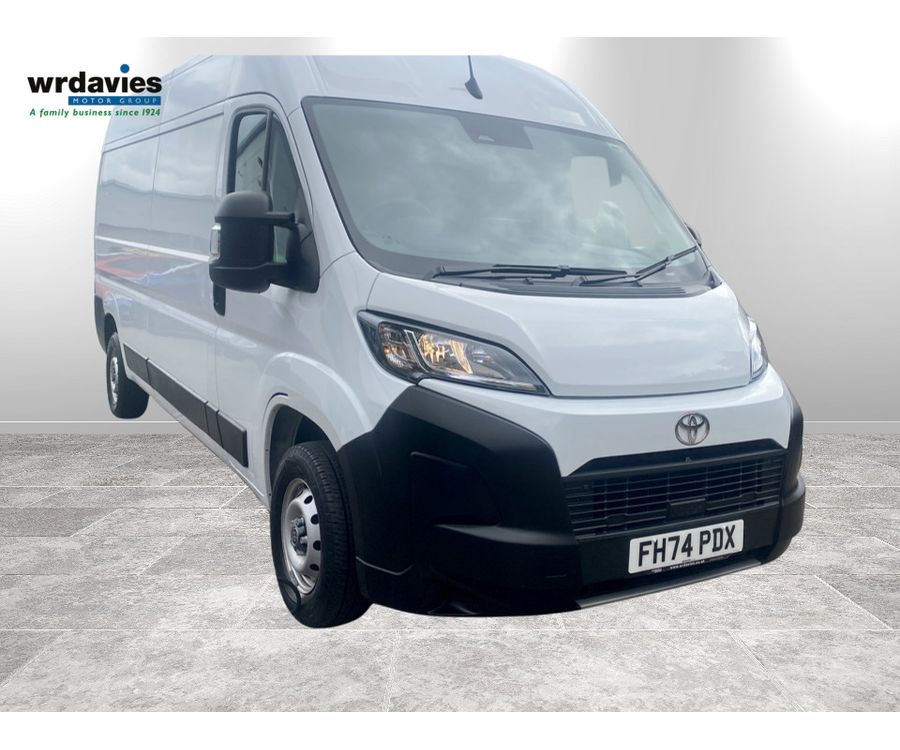 2025 TOYOTA PROACE MAX