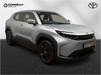 2026 TOYOTA URBAN CRUISER 128KW DESIGN 61KWH 5DR AUTO 27,493 426.55 PER MONTH MILEAGE 416 MILES... photo