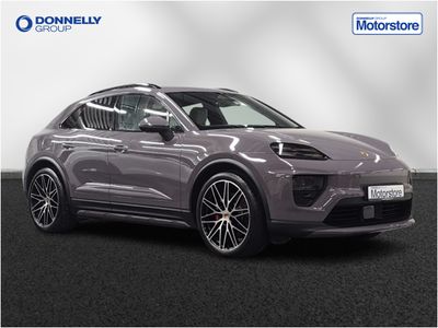 2025 Porsche Macan