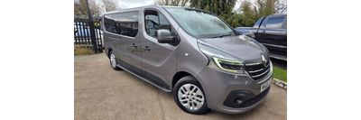 Renault Trafic LL30 ENERGY dCi 120 Sport Nav 9 Seater
