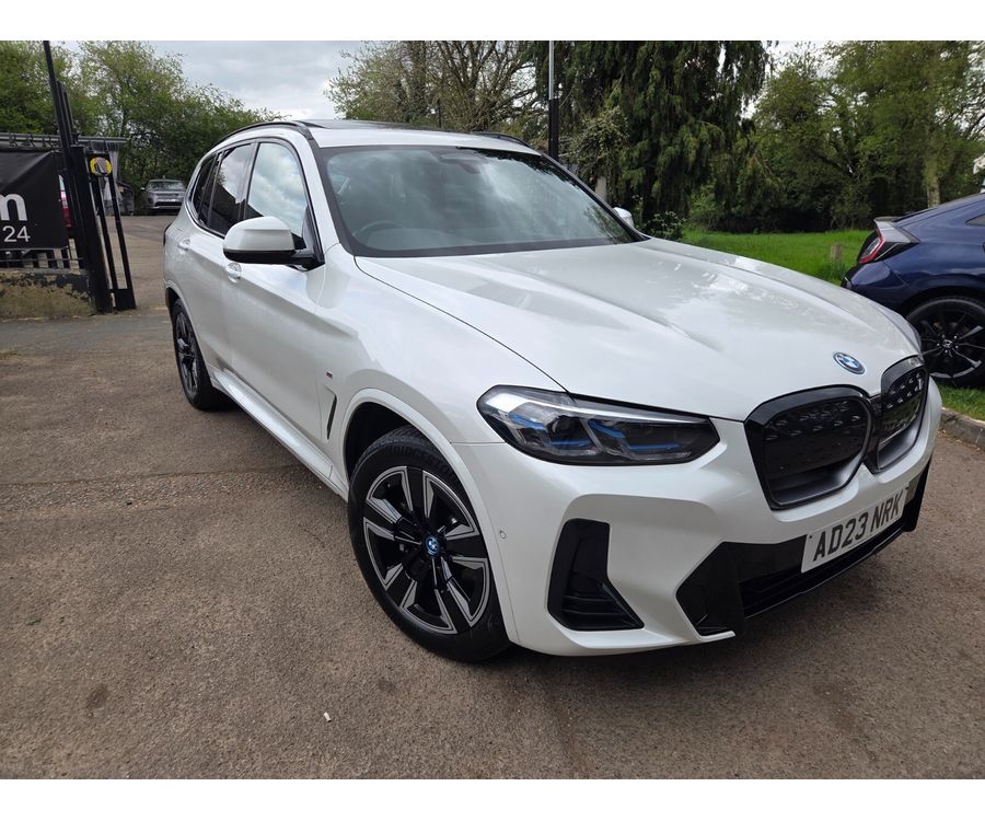 2023 BMW IX3