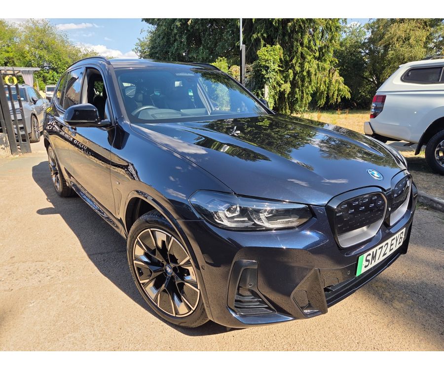 2023 BMW IX3