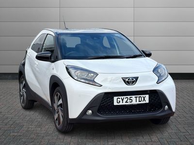 2025 TOYOTA Aygo X 1.0 Vvt-i Edge 5Dr [parking] Hatchback - Image 1