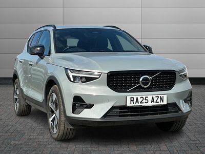 2025 Volvo XC40