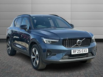 2025 Volvo XC40