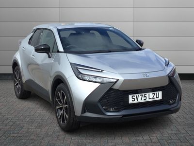 2025 TOYOTA C HR 2.0 PHEV DESIGN 5DR CVT HATCHBACK 27,999 324.23 PER MONTH MILEAGE 3,879... photo