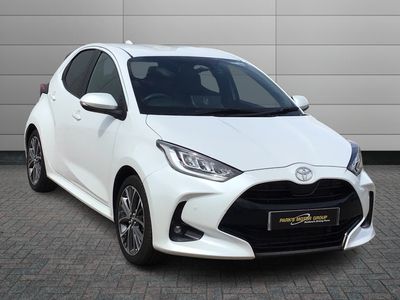 2024 TOYOTA YARIS 1.5 HYBRID EXCEL 5DR CVT HATCHBACK 20,499 262.84 PER MONTH MILEAGE 7,537... photo