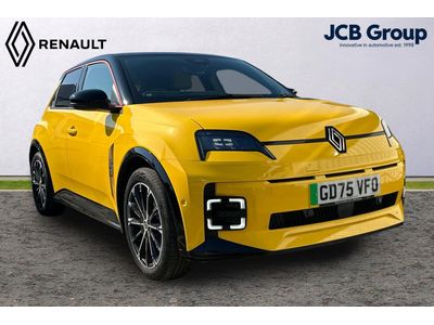 2026 RENAULT 5 URBAN RANGE 40KWH ICONIC FIVE AUTO 5DR 24,495 MILEAGE 3,000 MILES FUEL... photo