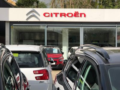 Citroen C4 50kWh Shine Plus Auto 5dr (7.4kW Charger)