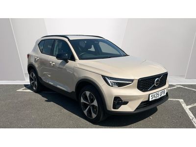 Volvo XC40 listing photo