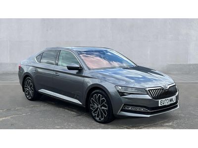 Skoda Superb listing photo