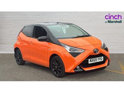 Toyota AYGO listing photo