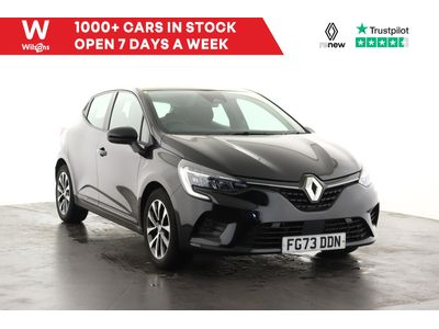2023 RENAULT CLIO EVOLUTION E TECH 14,899 MILEAGE 7,840 MILES FUEL TYPE PETROL ELECTRIC TRANSMISSION... photo