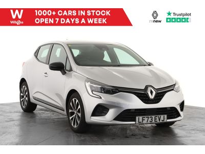 2023 RENAULT CLIO EVOLUTION TCE 13,149 MILEAGE 10,515 MILES FUEL TYPE PETROL TRANSMISSION MANUAL DISTANCE... photo