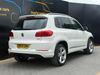 Volkswagen Tiguan 2.0 TDI BlueMotion Tech R-Line DSG 4WD Euro 5 (s/s) 5dr