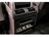 LAND ROVER Defender SE