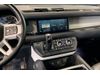 LAND ROVER Defender SE