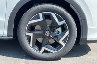 VOLKSWAGEN T ROC VOLKSWAGEN NEW T ROC R LINE 1.5 ETSI 150 PS 7 SPEED...