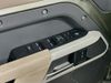 LAND ROVER Defender SE
