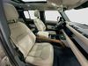 LAND ROVER Defender SE