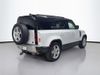 LAND ROVER Defender SE