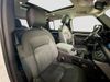 LAND ROVER Defender SE