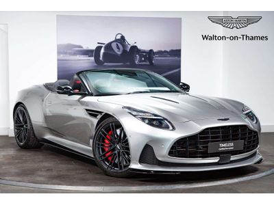 Aston Martin DB12 2024