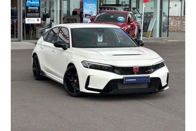 2025 HONDA CIVIC 5DR 2.0 TYPE R 47,995 497.79 MONTH MILEAGE 8,218 MILES FUEL TYPE... photo