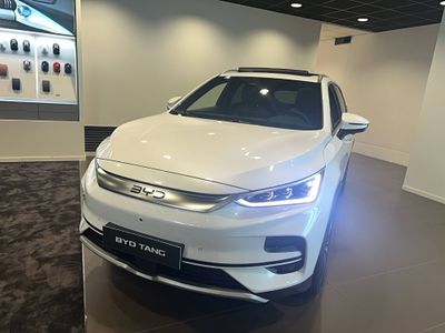 BYD TANG  108,8 kwh 517ch Flagship