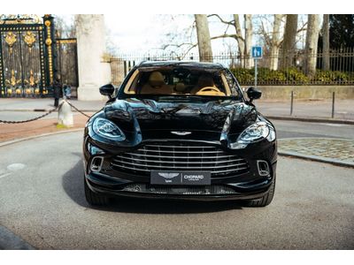 Aston Martin DBX V8 V8 4.0l 550 
