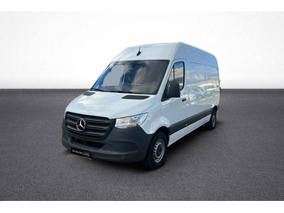 Mercedes-Benz SPRINTER FOURGON sprinter fgn 211 cdi 39 3.0t fwd FIRST