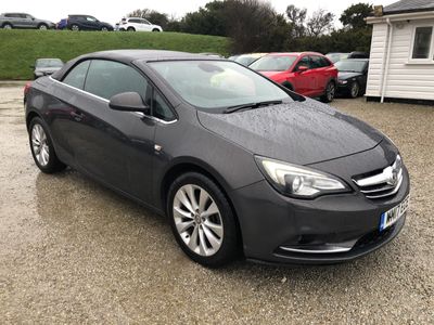2017 CASCADA 1.4T ELITE 2DR CONVERTIBLE 6,997 MILEAGE 36,485 MILES FUEL TYPE PETROL TRANSMISSION... photo