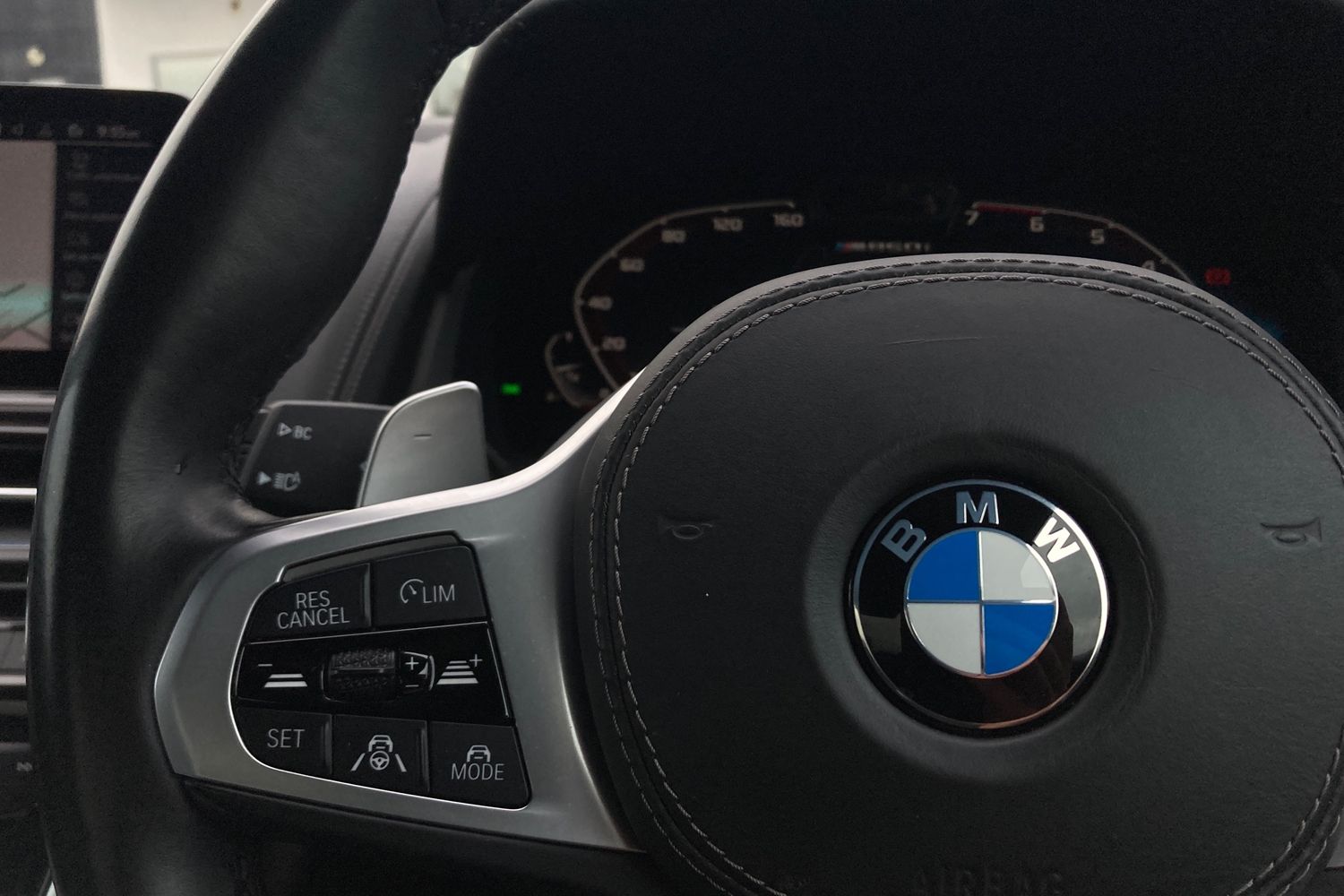 BMW 8 Series M850i xDrive Coupe